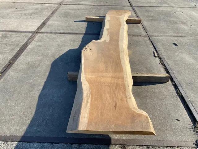 Planche en tronc de Chêne – 3100 x 500 x 50 mm – Ponçé My Wood Build Kit