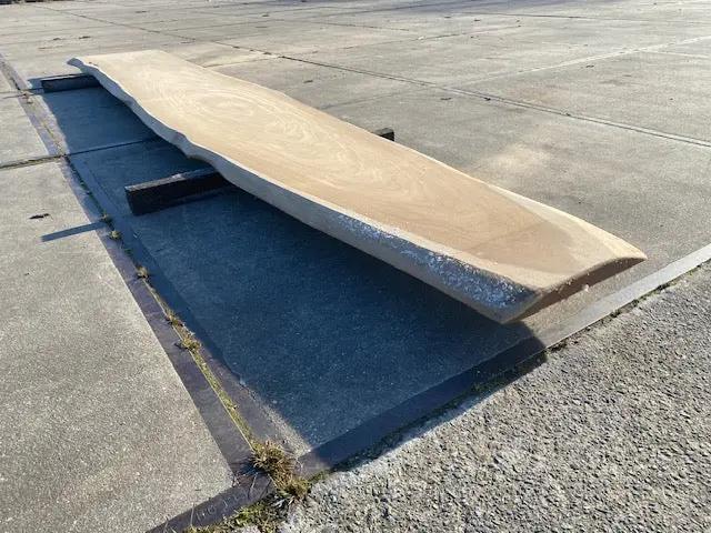Planche en tronc d'Afrormosia – 4260 x 900 x 80 mm – Geschuurd My Wood Build Kit