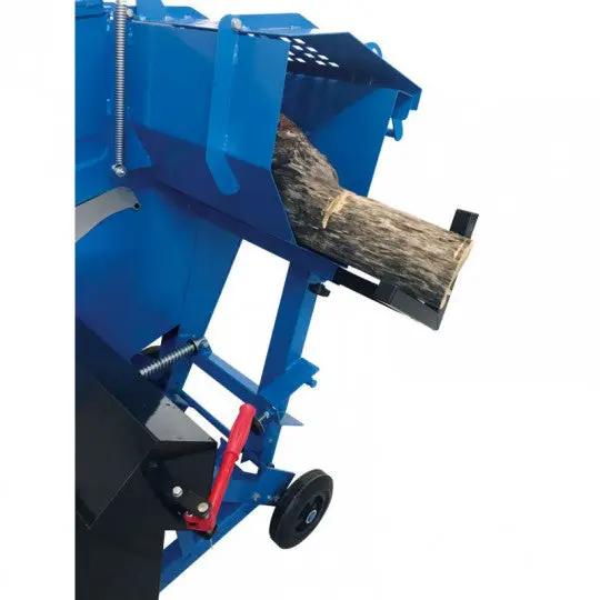 Scie circulaire Bexmann 700 à la prise de force du tracteur Poussière-bois-de-chauffage