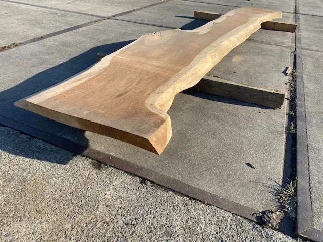 Planche en tronc de Chêne – 3100 x 500 x 50 mm – Ponçé My Wood Build Kit