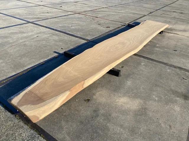 Planche en tronc d'Afrormosia – 4260 x 900 x 80 mm – Geschuurd My Wood Build Kit